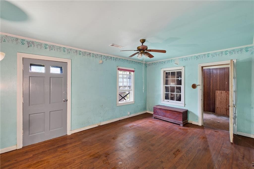 3 bedroom, 1 bathroom, 1,103 sq ft single family residence for sale at 612 Cofield Drive, Hapeville, GA 30354 — photo 4