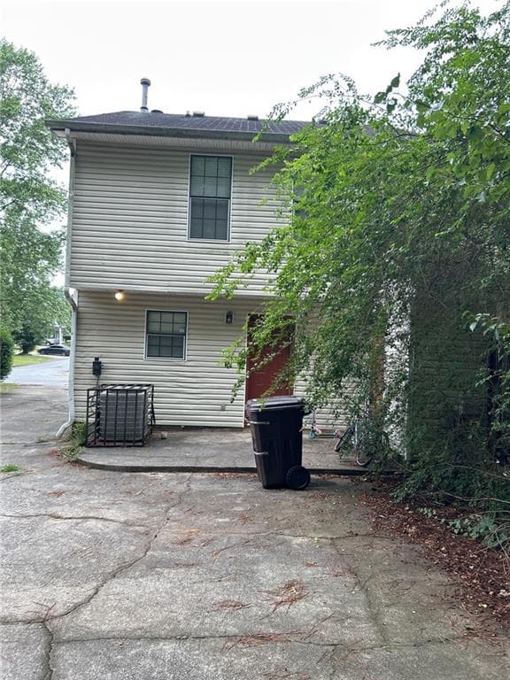 3 bedroom, 3 bathroom, 1,332 sq ft townhouse under contract at 3552 Hopkins Court, Powder Springs, GA 30127 — photo 2