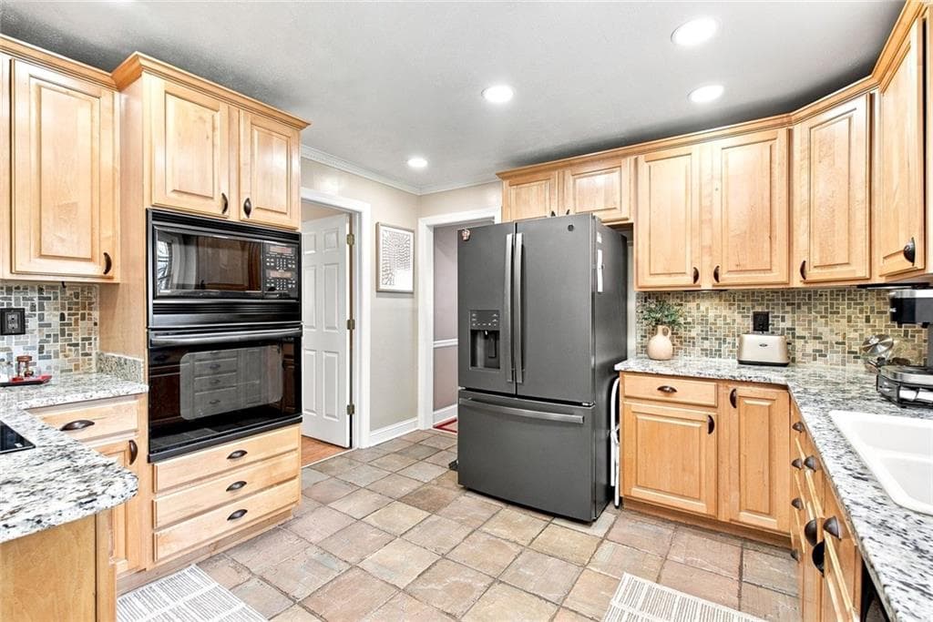 5 bedroom, 3 bathroom, 2,868 sq ft single family residence for sale at 2779 Bob Cox Road, Marietta, GA 30064 — photo 10