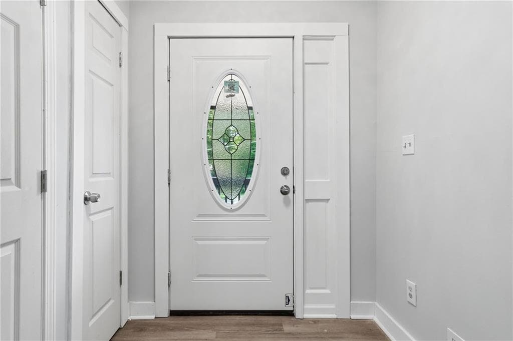 5 bedroom, 2 bathroom, 1,640 sq ft single family residence for sale at 1445 Diplomat Drive, Riverdale, GA 30296 — photo 4