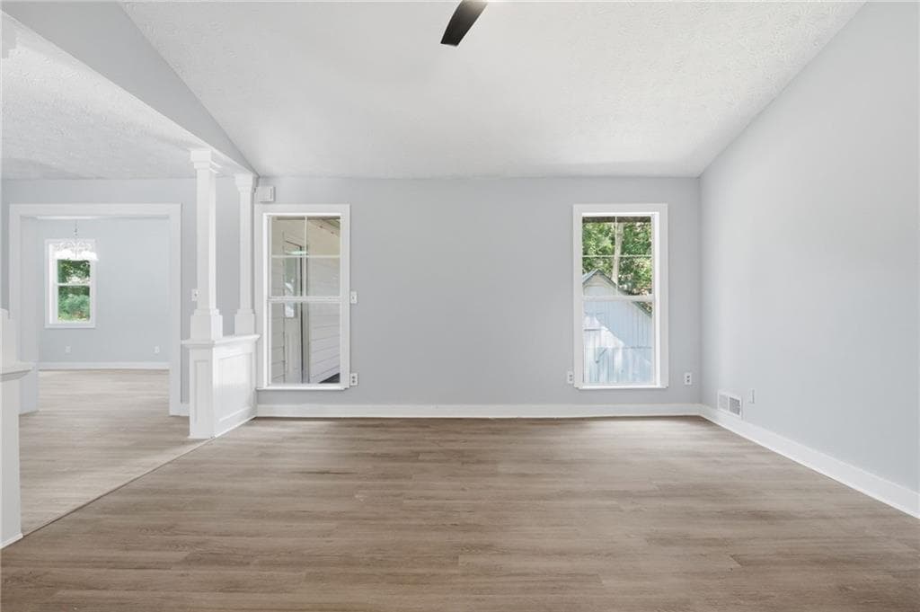 5 bedroom, 2 bathroom, 1,640 sq ft single family residence for sale at 1445 Diplomat Drive, Riverdale, GA 30296 — photo 6