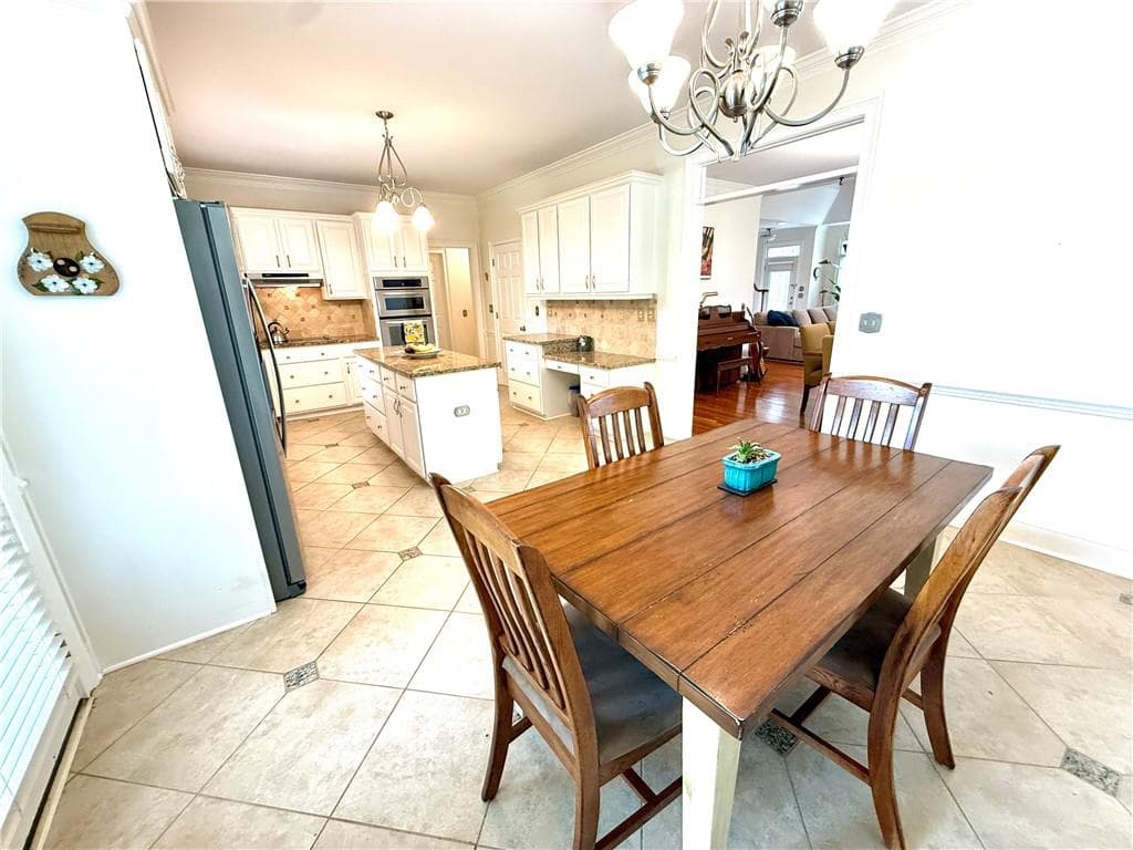 4 bedroom, 5 bathroom, 2,527 sq ft single family residence for sale at 2965 Evans Oaks Court, Atlanta, GA 30340 — photo 7