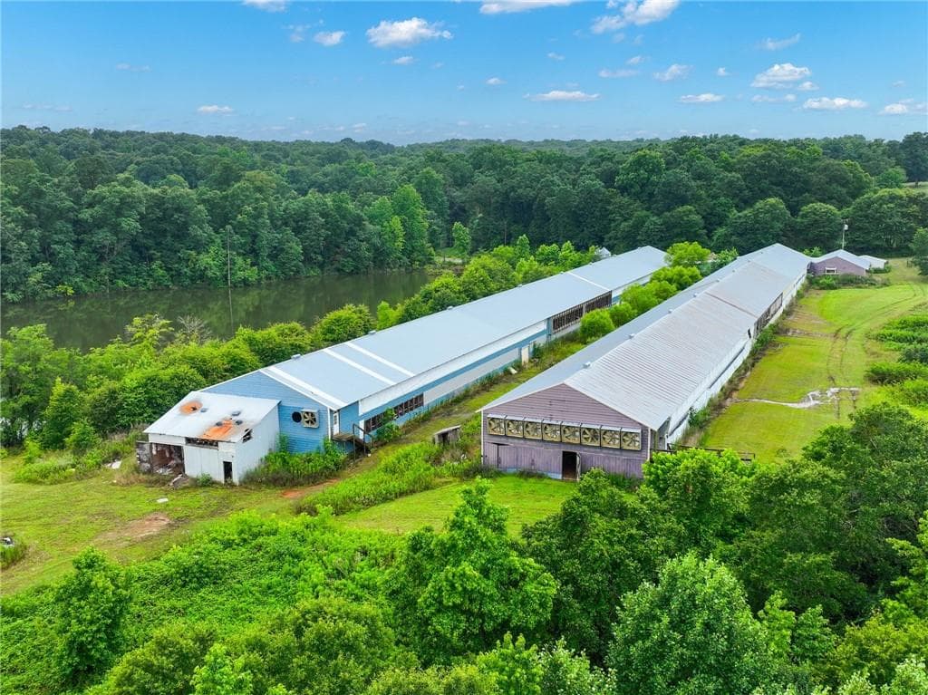 4 bedroom, 2 bathroom, 2,800 sq ft single family residence for sale at 397 Reed Brawner Road, Royston, GA 30662 — photo 3