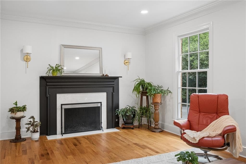 3 bedroom, 3 bathroom, 2,175 sq ft townhouse under contract at 19 Lullwater Place 19, Atlanta, GA 30307 — photo 8