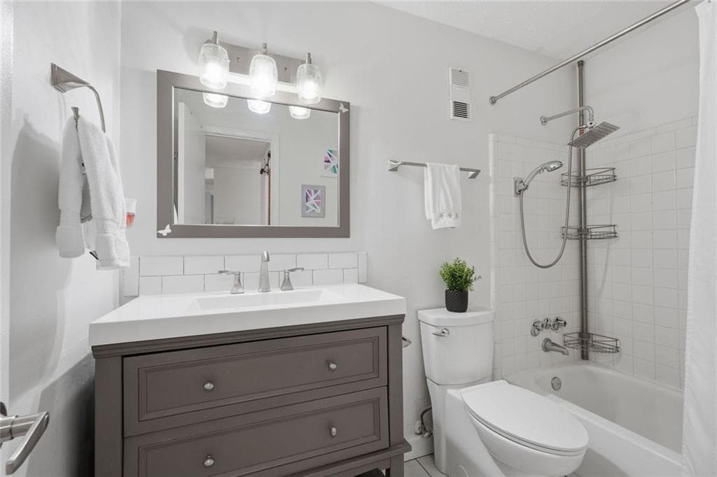 1 bedroom, 1 bathroom, 752 sq ft condominium for sale at 703 Cumberland Court, Smyrna, GA 30080 — photo 9