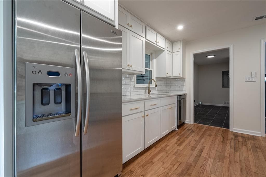 3 bedroom, 2 bathroom, 1,881 sq ft single family residence under contract at 604 Mission Road, Cartersville, GA 30120 — photo 8