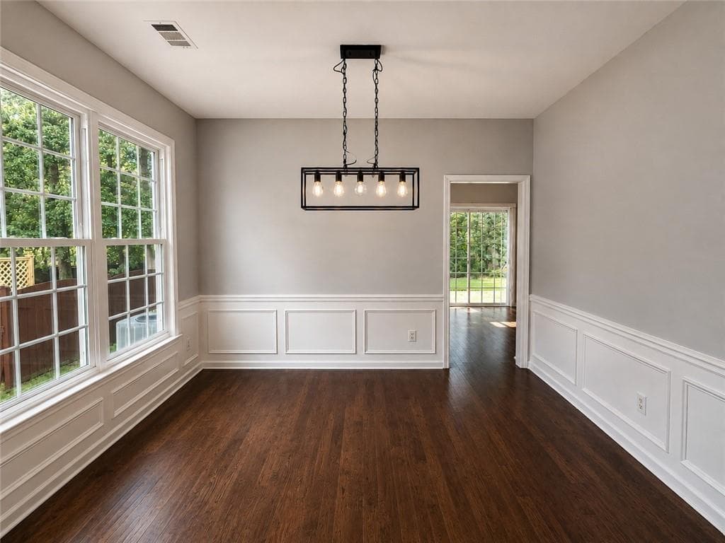 3 bedroom, 3 bathroom, 1,998 sq ft single family residence for rent at 535 Arncliffe Court, Johns Creek, GA 30005 for $2,700 a month — photo 4