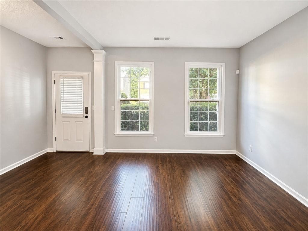 3 bedroom, 3 bathroom, 1,998 sq ft single family residence for rent at 535 Arncliffe Court, Johns Creek, GA 30005 for $2,700 a month — photo 2