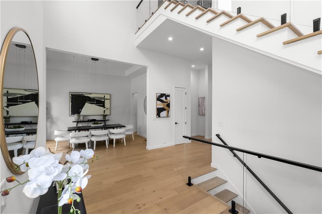 6 bedroom, 8 bathroom, 7,040 sq ft single family residence for rent at 3293 Lenox Place, Atlanta, GA 30324 for $25,000 a month — photo 7