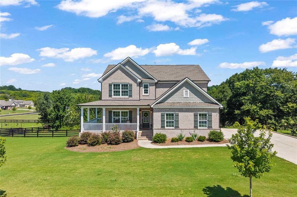 5 bedroom, 4 bathroom, 2,528 sq ft single family residence for sale at 2504 Creekside Crossing, Monroe, GA 30656
