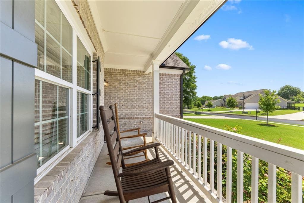 5 bedroom, 4 bathroom, 2,528 sq ft single family residence for sale at 2504 Creekside Crossing, Monroe, GA 30656 — photo 7