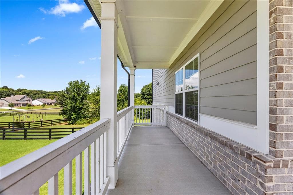 5 bedroom, 4 bathroom, 2,528 sq ft single family residence for sale at 2504 Creekside Crossing, Monroe, GA 30656 — photo 8
