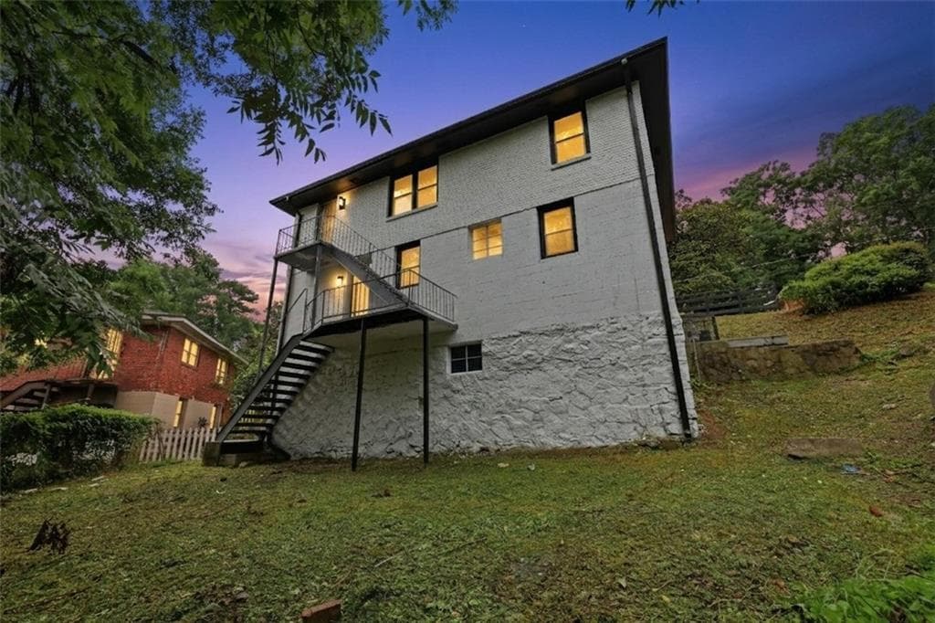 4 bedroom, 3 bathroom, 1,980 sq ft single family residence for sale at 111 Victor Circle, Atlanta, GA 30314 — photo 3