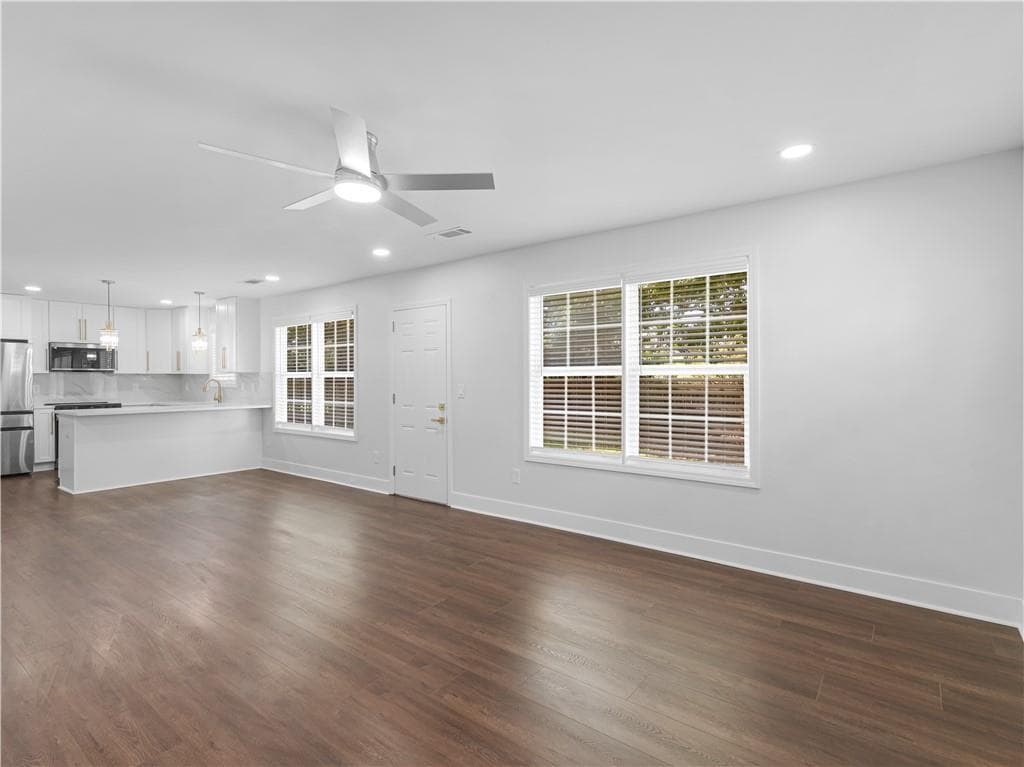 3 bedroom, 3 bathroom, 1,702 sq ft single family residence for sale at 493 Cathedral Drive, Mcdonough, GA 30253 — photo 6