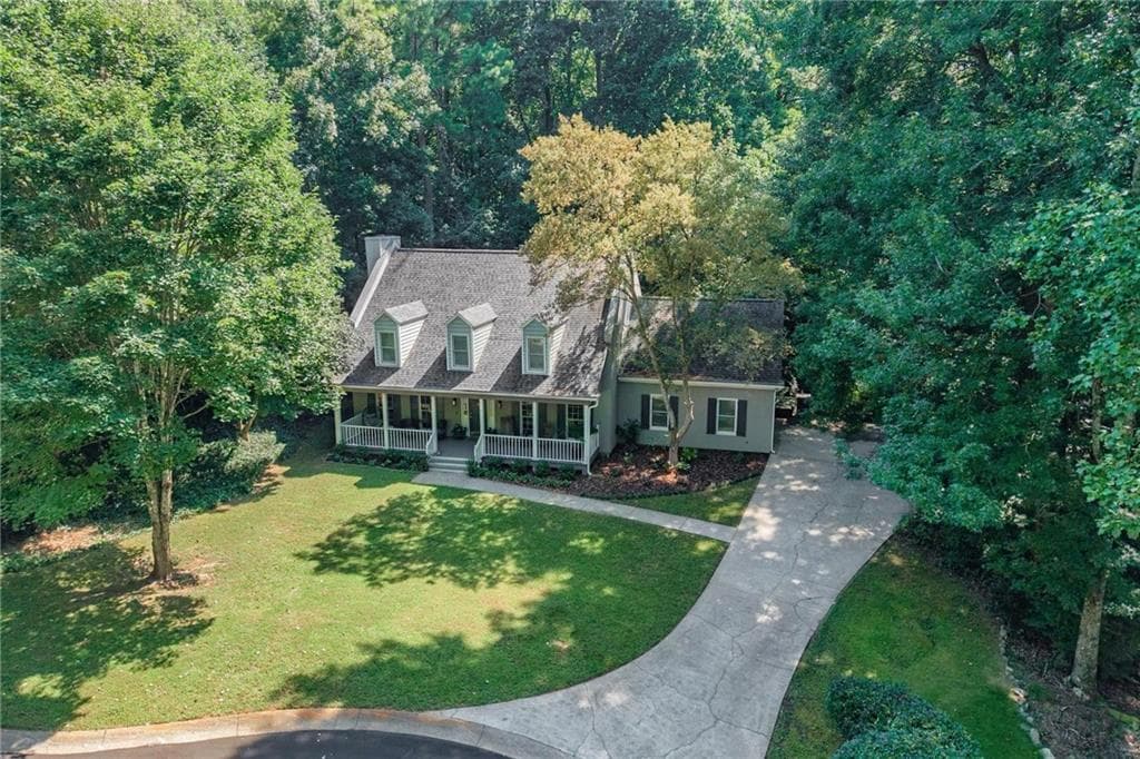 3 bedroom, 3 bathroom, 2,903 sq ft single family residence under contract at 1024 Derby Run, Marietta, GA 30064 — photo 3