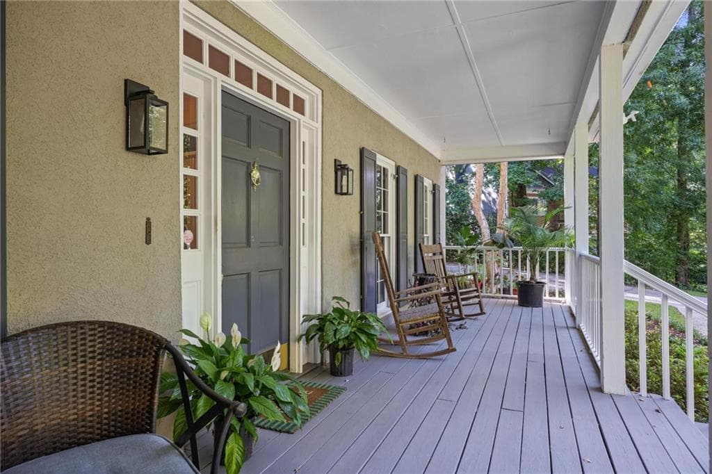 3 bedroom, 3 bathroom, 2,903 sq ft single family residence under contract at 1024 Derby Run, Marietta, GA 30064 — photo 4