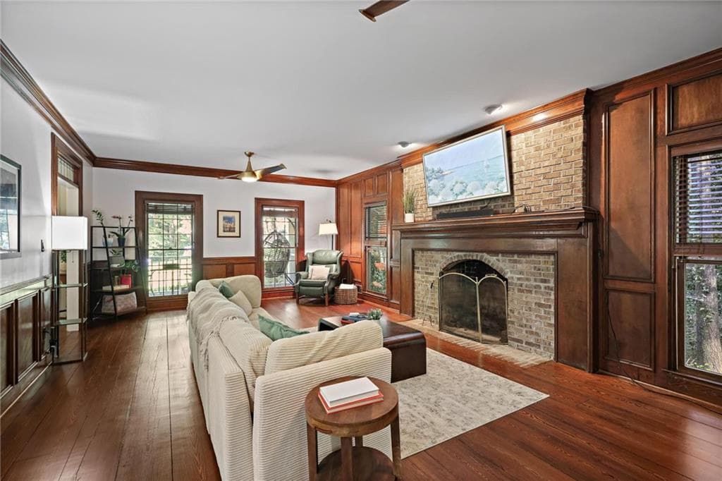3 bedroom, 3 bathroom, 2,903 sq ft single family residence under contract at 1024 Derby Run, Marietta, GA 30064 — photo 6