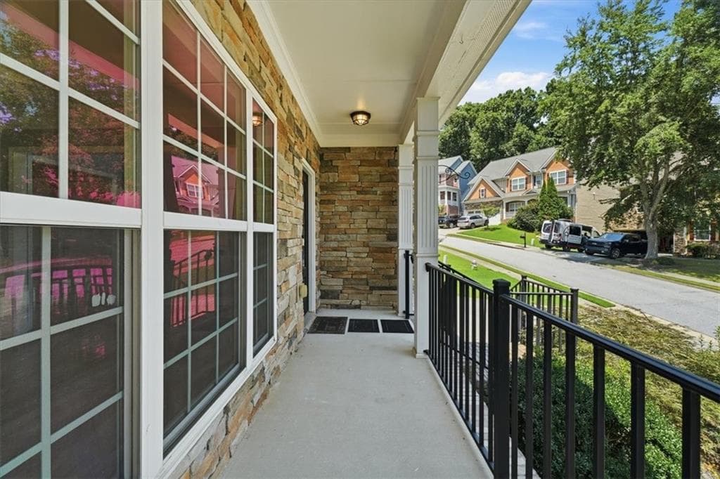 4 bedroom, 4 bathroom, 3,202 sq ft single family residence for sale at 6081 Pierless Avenue, Sugar Hill, GA 30518 — photo 6