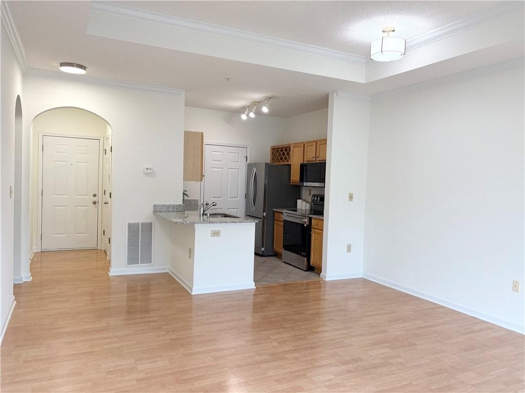 2 bedroom, 2 bathroom, 1,072 sq ft condominium for sale at 4333 Dunwoody Park 1405, Dunwoody, GA 30338 — photo 8