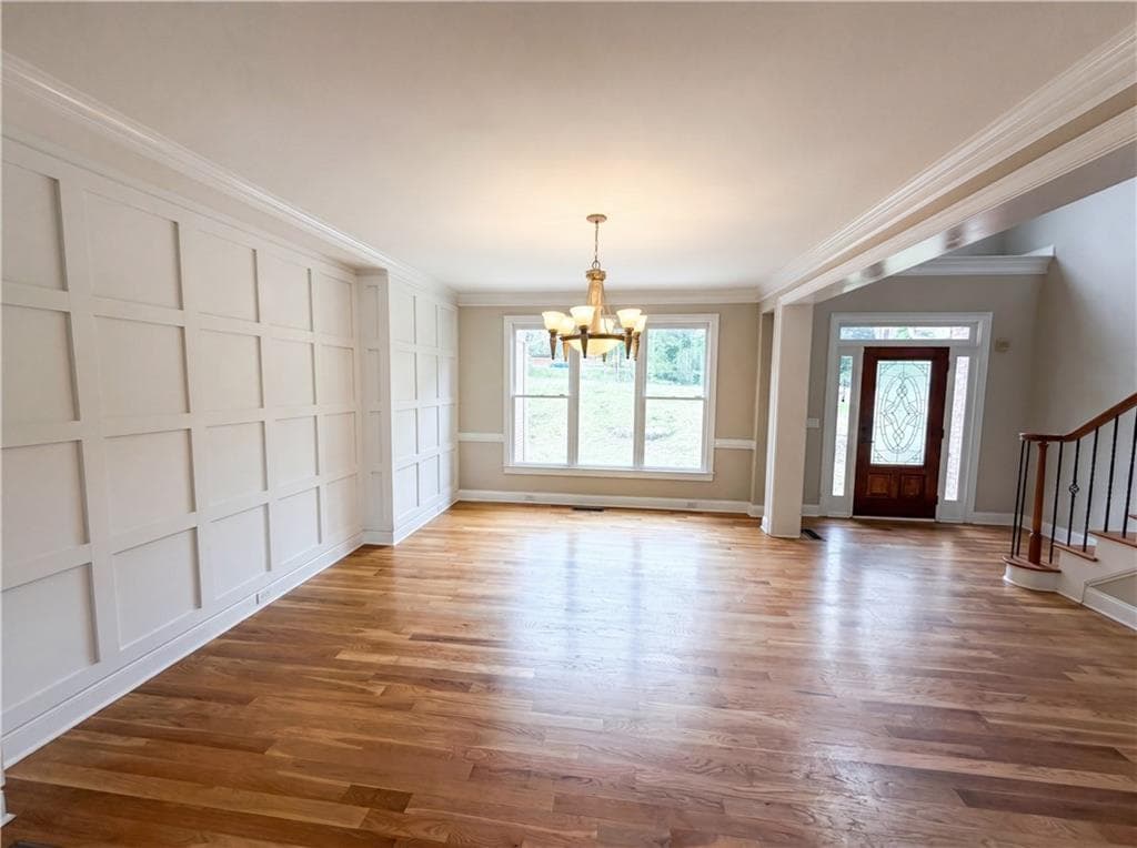 6 bedroom, 6 bathroom, 6,500 sq ft single family residence for sale at 4710 Roswell Road, Marietta, GA 30062 — photo 4