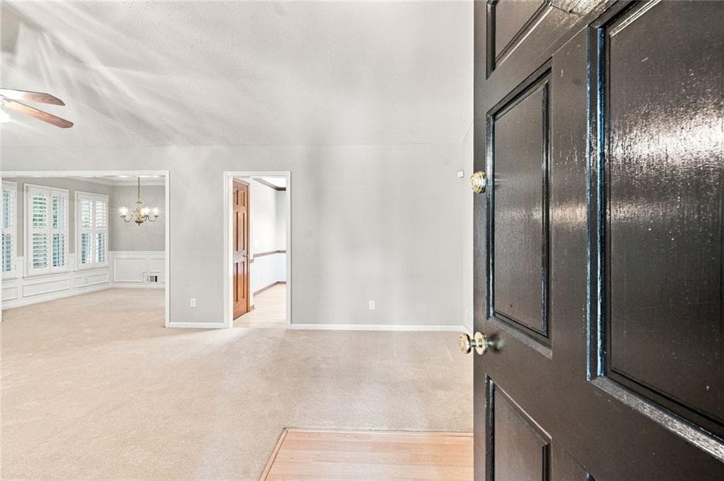 3 bedroom, 2 bathroom, 1,761 sq ft single family residence under contract at 4816 Westbourne Drive, Powder Springs, GA 30127 — photo 4