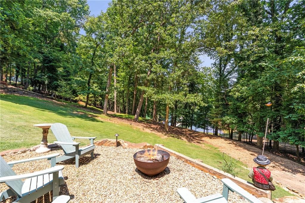 3 bedroom, 3 bathroom, 2,500 sq ft single family residence for sale at 4886 Propes Drive, Oakwood, GA 30566 — photo 6