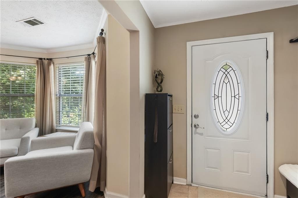 3 bedroom, 3 bathroom, 1,748 sq ft single family residence for sale at 1711 Bertram Lane, Marietta, GA 30008 — photo 3