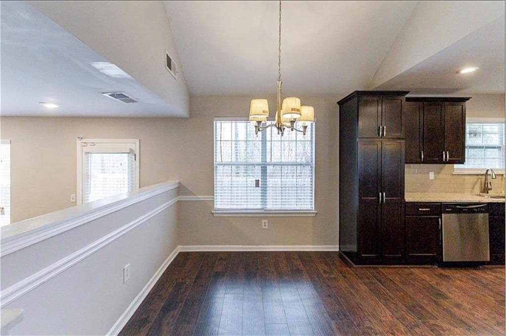 3 bedroom, 3 bathroom, 1,646 sq ft single family residence for sale at 3886 Waldrop Hills Drive, Decatur, GA 30034 — photo 5