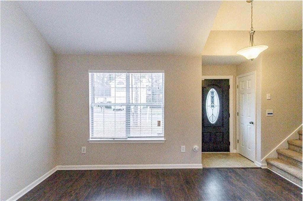 3 bedroom, 3 bathroom, 1,646 sq ft single family residence for sale at 3886 Waldrop Hills Drive, Decatur, GA 30034 — photo 2