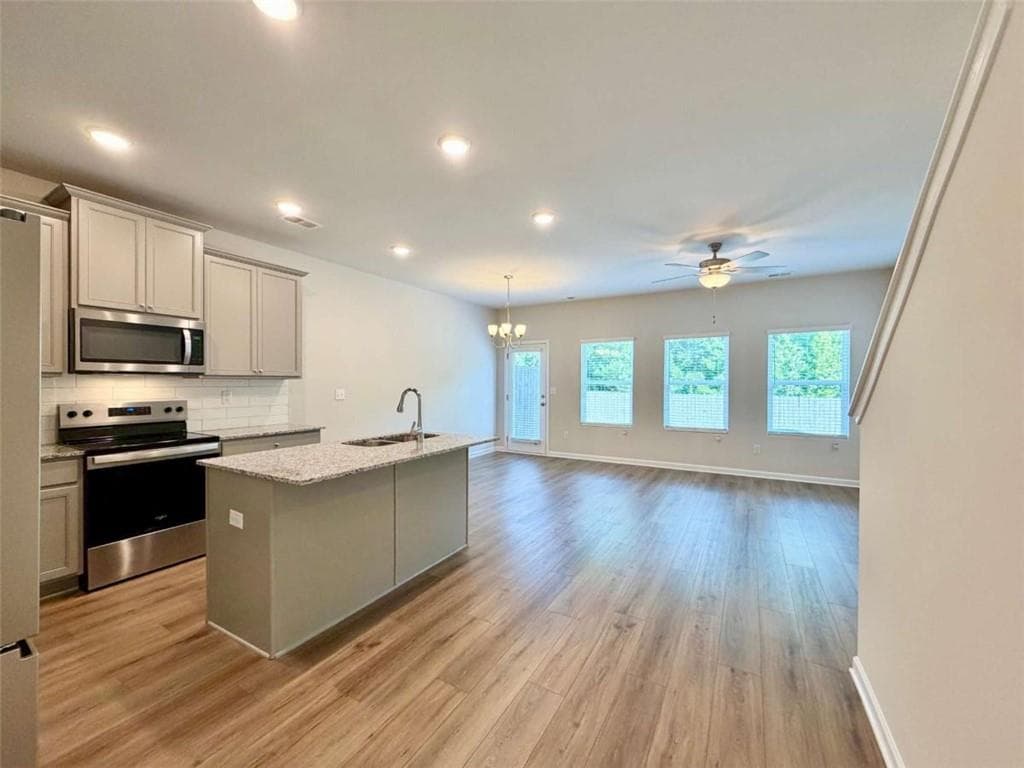 3 bedroom, 3 bathroom, 1,383 sq ft townhouse for sale at 129 Jaxton Street, Hoschton, GA 30548 — photo 9