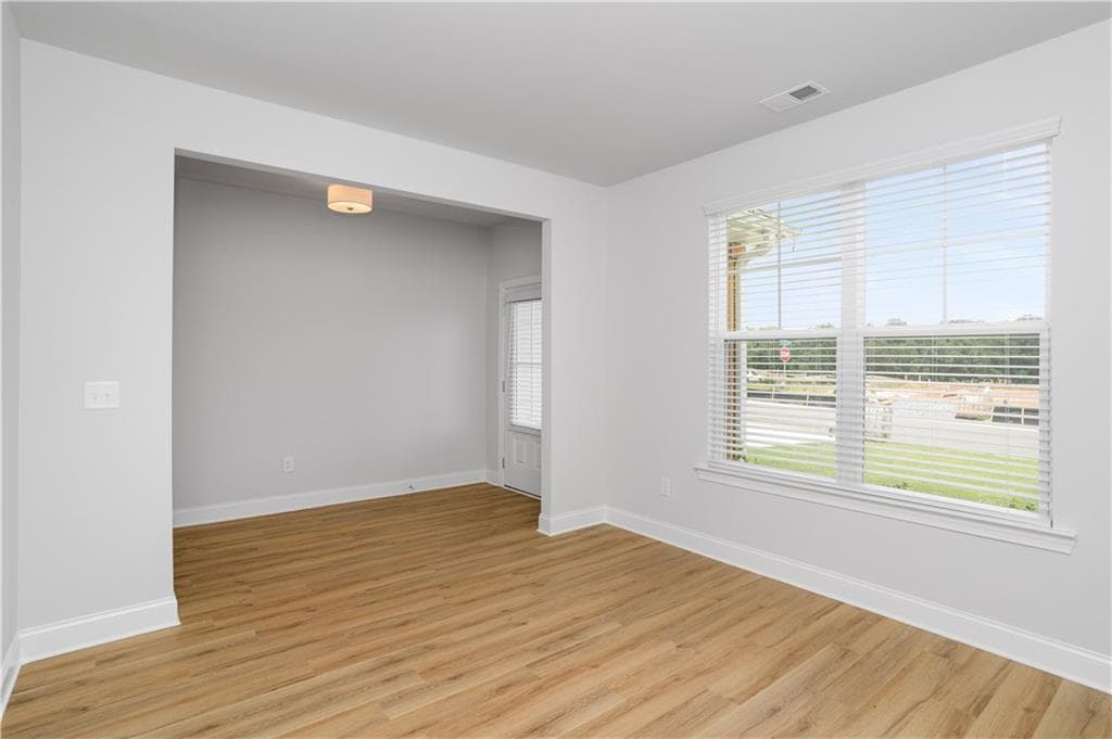 5 bedroom, 3 bathroom, 2,676 sq ft single family residence for sale at 12 Glengarry Ct lot 255, Adairsville, GA 30103 — photo 4