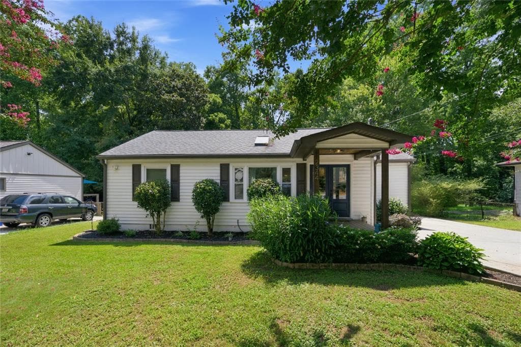 3 bedroom, 2 bathroom, 1,176 sq ft single family residence under contract at 2344 Old Spring Road, Smyrna, GA 30080 — photo 7