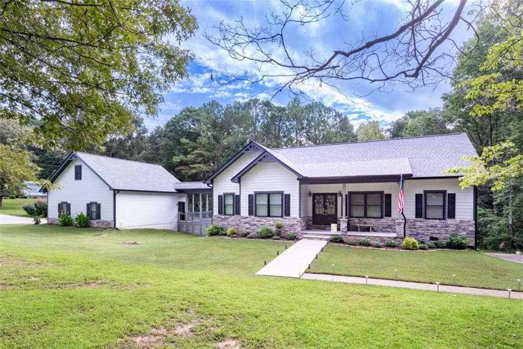 3 bedroom, 2 bathroom, 1,624 sq ft single family residence for sale at 4973 Yukon Road, Ellijay, GA 30536 — photo 1 of 58