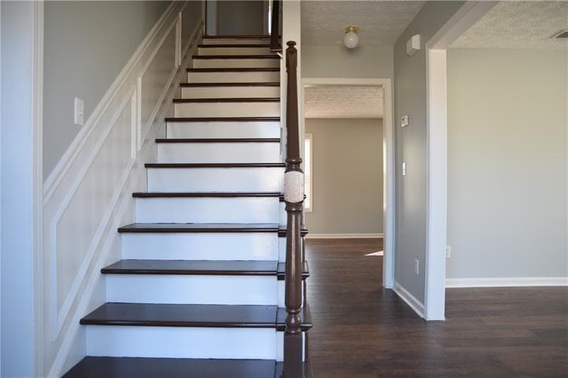 3 bedroom, 3 bathroom, 2,117 sq ft single family residence for sale at 455 Madison Chase Drive, Lawrenceville, GA 30045 — photo 3