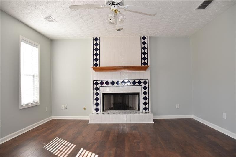 3 bedroom, 3 bathroom, 2,117 sq ft single family residence for sale at 455 Madison Chase Drive, Lawrenceville, GA 30045 — photo 6