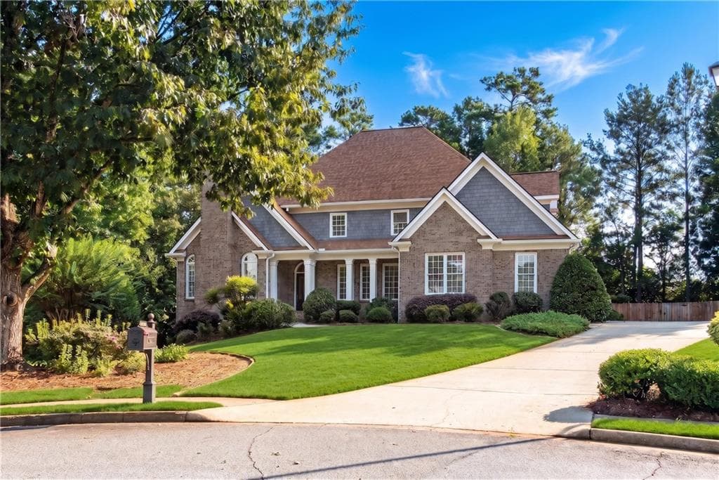 2414 Glenmore Lane