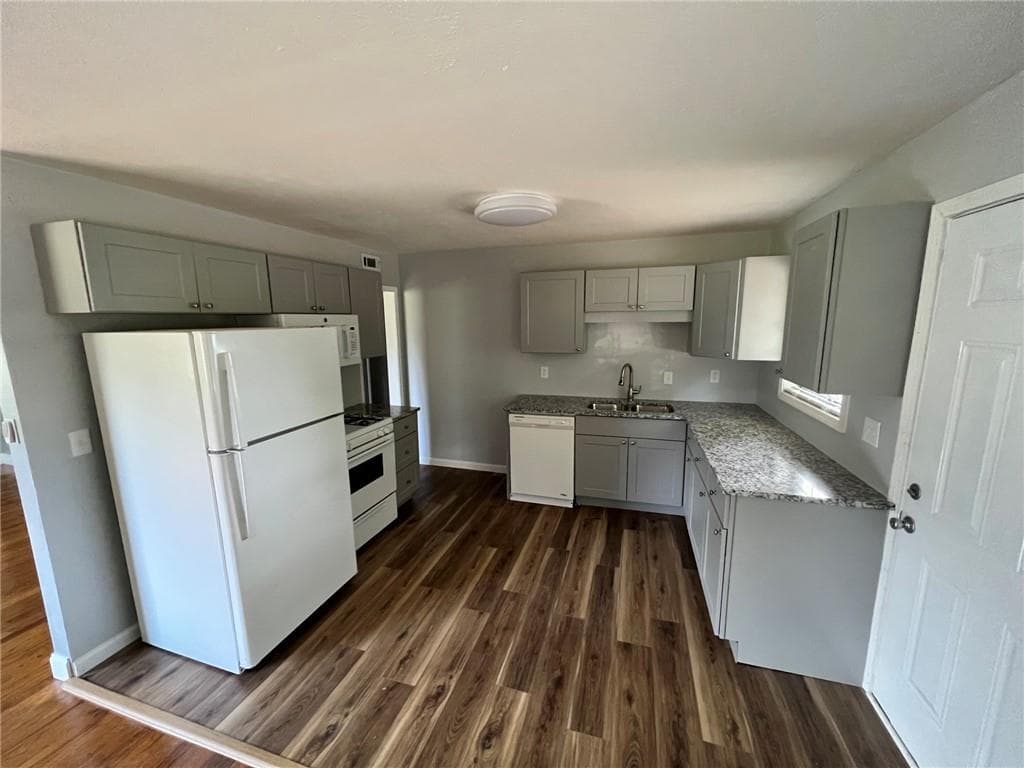 3 bedroom, 2 bathroom, 1,218 sq ft single family residence for sale at 4391 Hiram Lithia Springs Road, Powder Springs, GA 30127 — photo 5