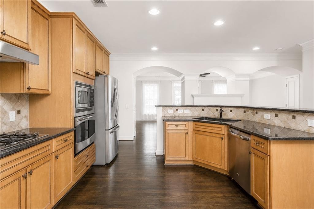 5 bedroom, 5 bathroom, 2,800 sq ft townhouse for rent at 9034 Woodland Trail, Alpharetta, GA 30009 for $4,500 a month — photo 7