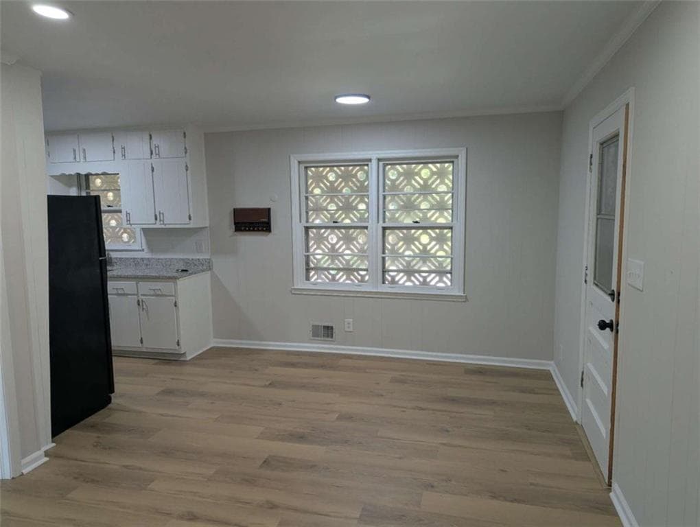 4 bedroom, 3 bathroom, 2,396 sq ft single family residence for rent at 4020 Kelden Court, Atlanta, GA 30349 for $2,495 a month — photo 6