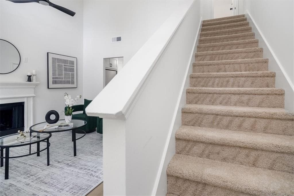 3 bedroom, 3 bathroom, 1,394 sq ft single family residence for rent at 4033 Ravenwood Court, Union City, GA 30291 for $2,250 a month — photo 8