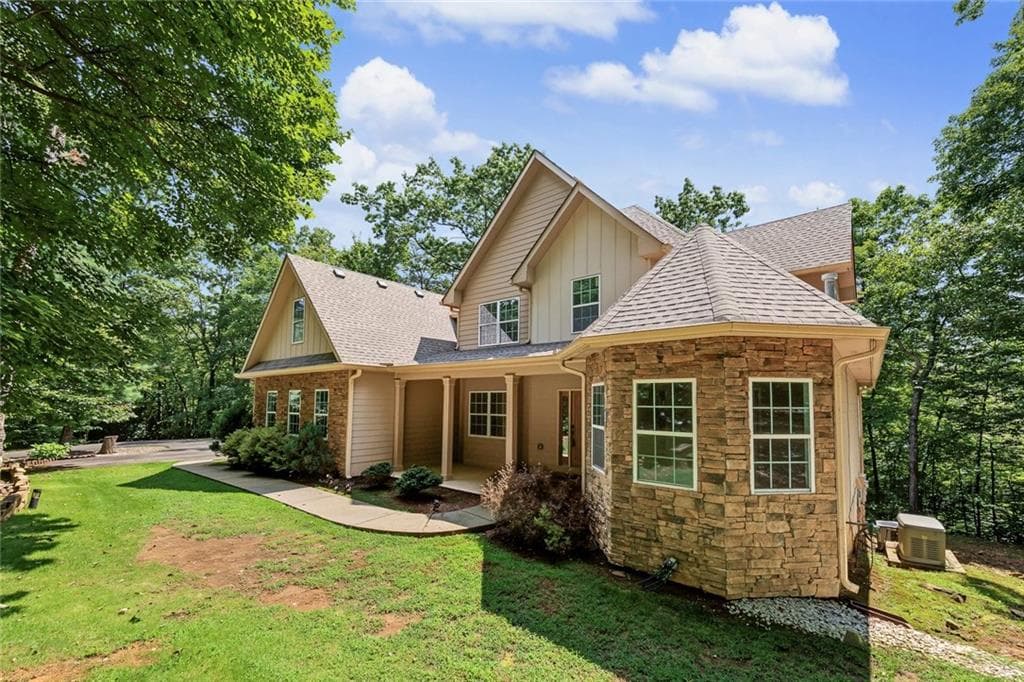 4 bedroom, 5 bathroom, 5,560 sq ft single family residence for sale at 3184 Saint Andrews Way, Ellijay, GA 30536 — photo 4