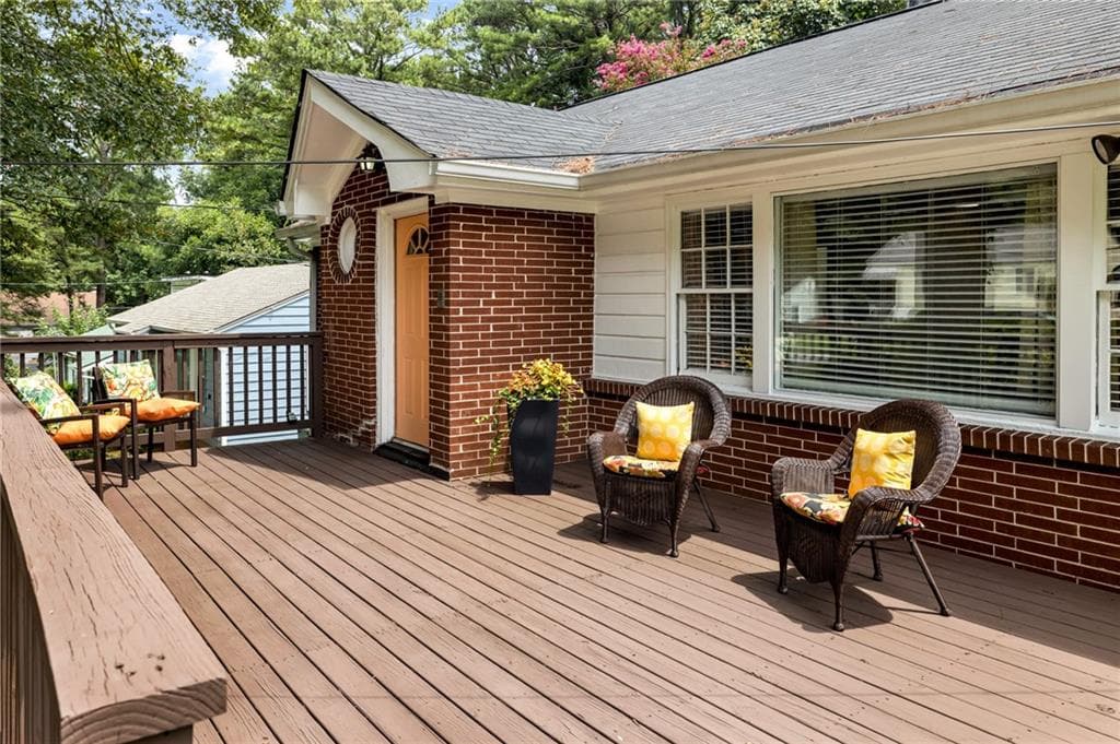 3 bedroom, 3 bathroom, 1,688 sq ft single family residence for sale at 267 Richardson Road, Atlanta, GA 30314 — photo 3