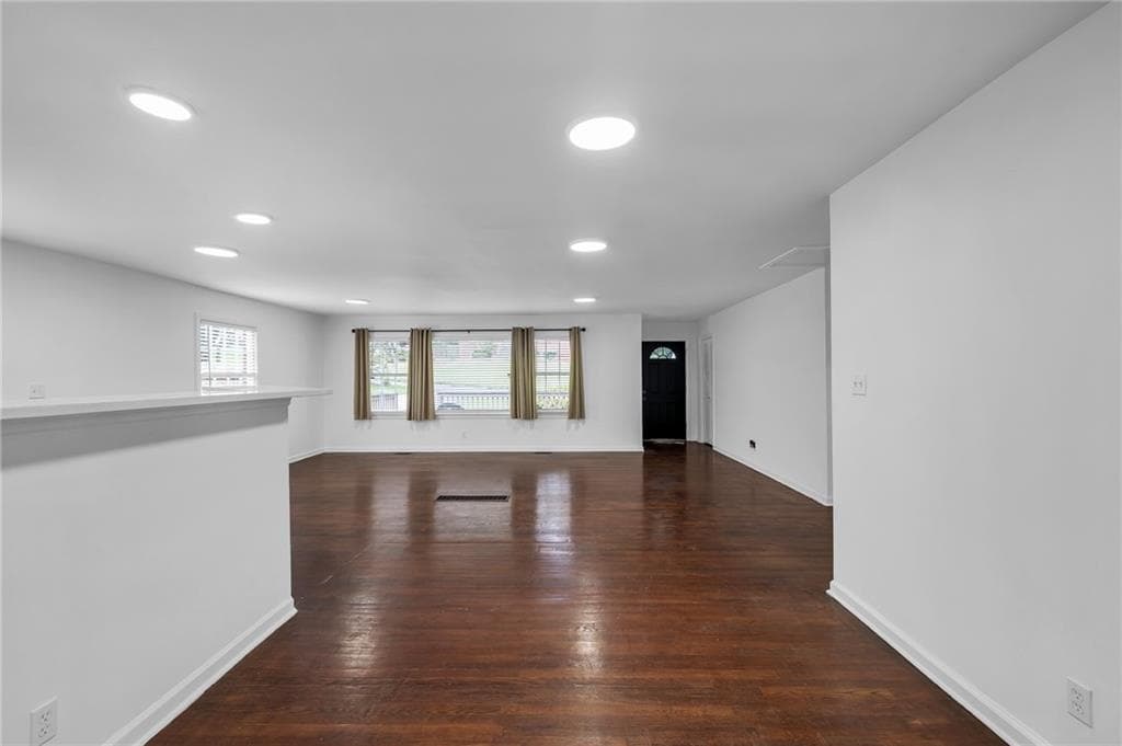 3 bedroom, 3 bathroom, 1,688 sq ft single family residence for sale at 267 Richardson Road, Atlanta, GA 30314 — photo 8