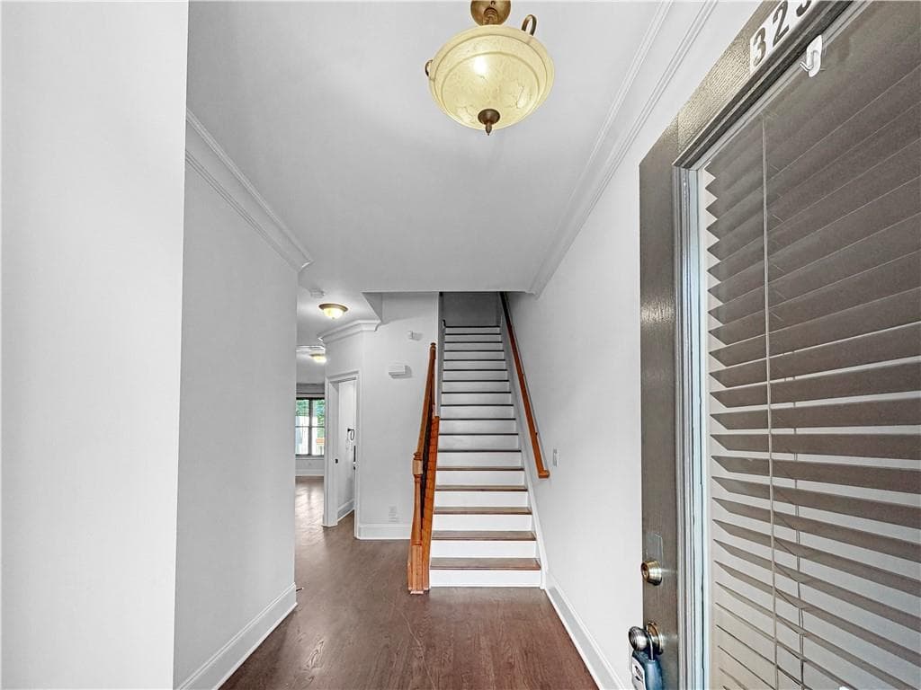4 bedroom, 4 bathroom, 2,684 sq ft townhouse for rent at 3239 Claudia Court, Peachtree Corners, GA 30092 for $3,000 a month — photo 2