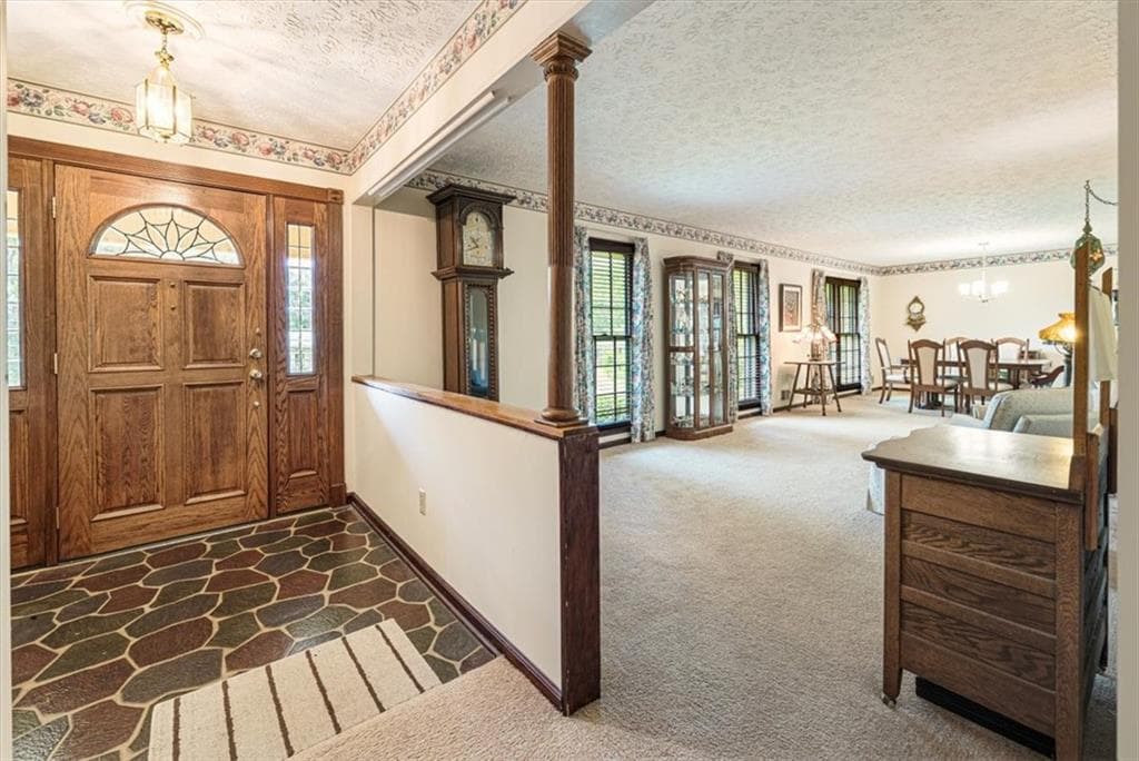 5 bedroom, 3 bathroom, 2,117 sq ft single family residence for sale at 2950 Foothill Trail, Marietta, GA 30066 — photo 7