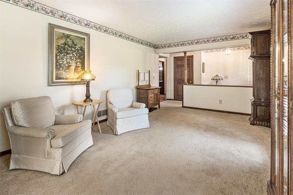 5 bedroom, 3 bathroom, 2,117 sq ft single family residence for sale at 2950 Foothill Trail, Marietta, GA 30066 — photo 8