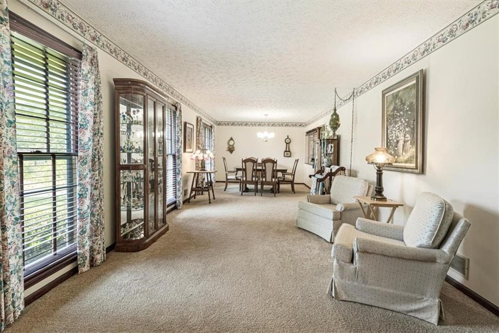 5 bedroom, 3 bathroom, 2,117 sq ft single family residence for sale at 2950 Foothill Trail, Marietta, GA 30066 — photo 10