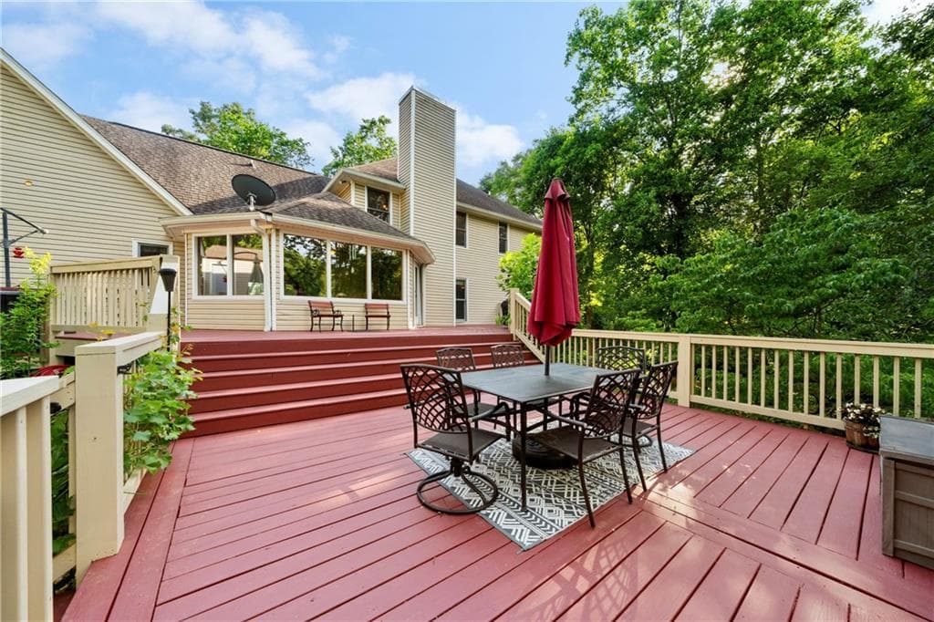 5 bedroom, 5 bathroom, 4,916 sq ft single family residence for sale at 31 Fawn Lake Trail, White, GA 30184 — photo 5