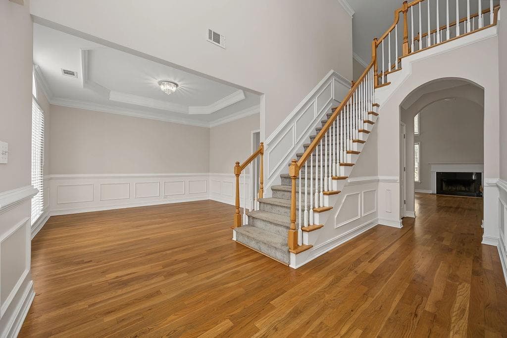 4 bedroom, 3 bathroom, 2,334 sq ft single family residence for sale at 1943 Regency Cove Court, Atlanta, GA 30341 — photo 2