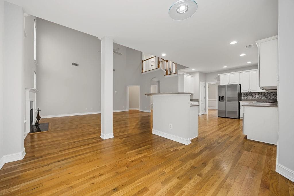 4 bedroom, 3 bathroom, 2,334 sq ft single family residence for sale at 1943 Regency Cove Court, Atlanta, GA 30341 — photo 5